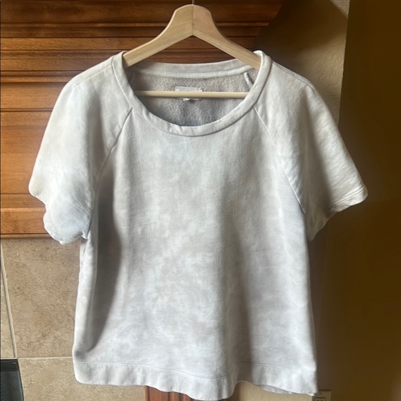 Lou & Grey Tops - Lou & Grey Gray Boxy Short Sleeve Sweatshirt